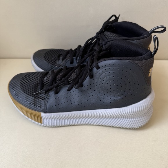 Under Armour Other - Under Armour Men's Size 10 Gray Black Basketball Shoes Athletic Sneakers